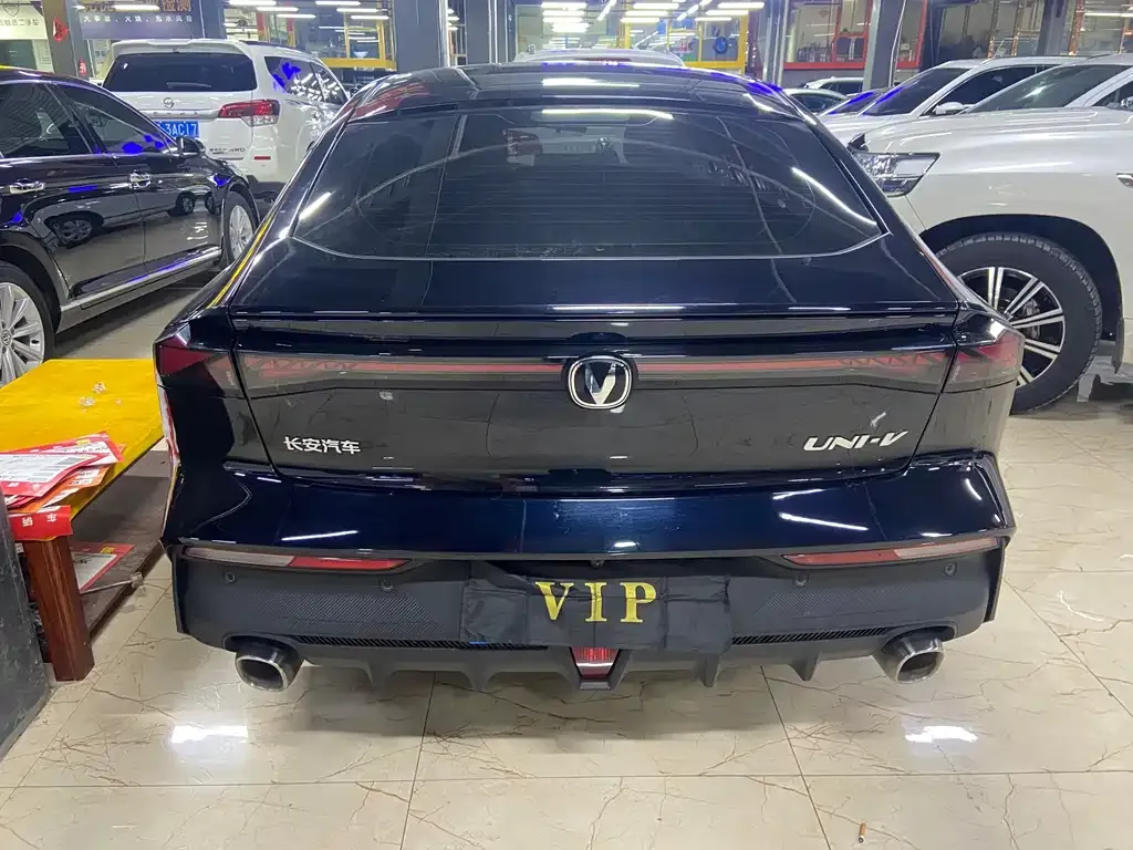 Changan UNI-V 2023 из CN, фото 4