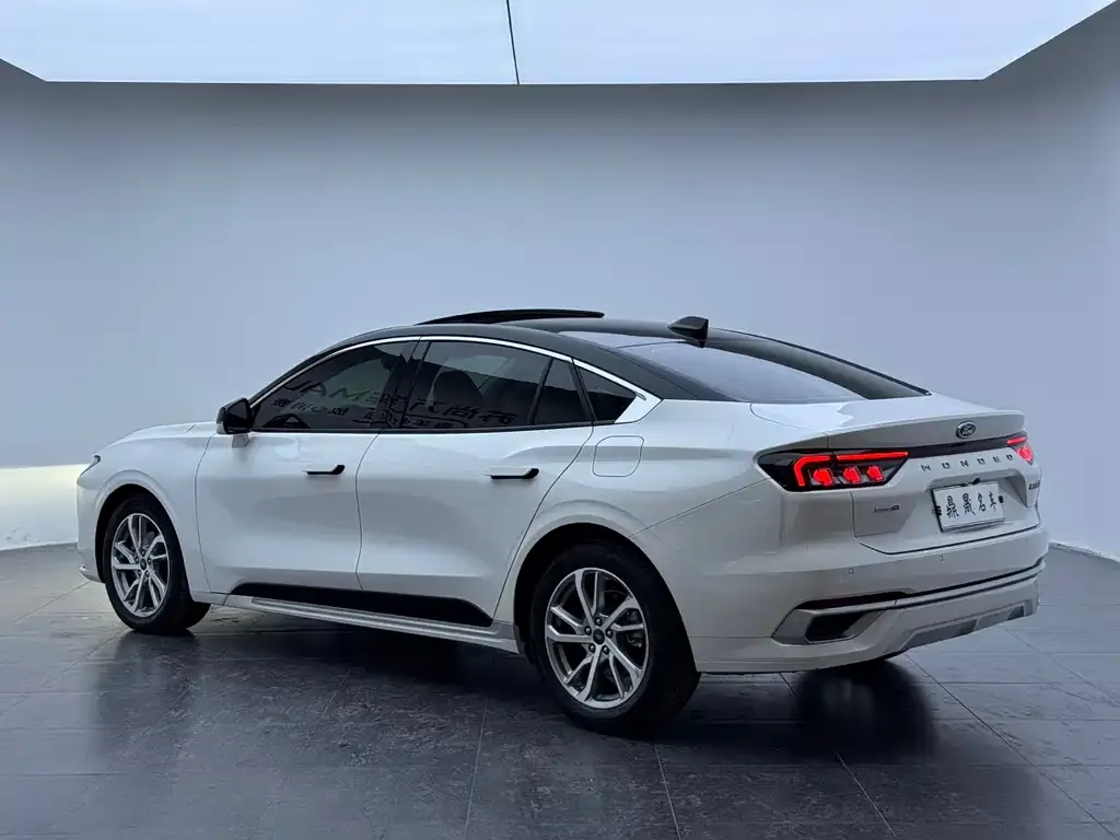 Ford Mondeo 2023 из CN, фото 6