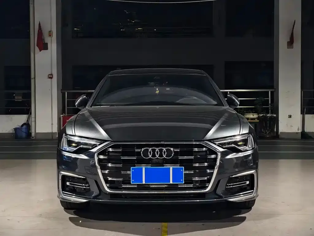 Audi A6L 2023 из CN, фото 3