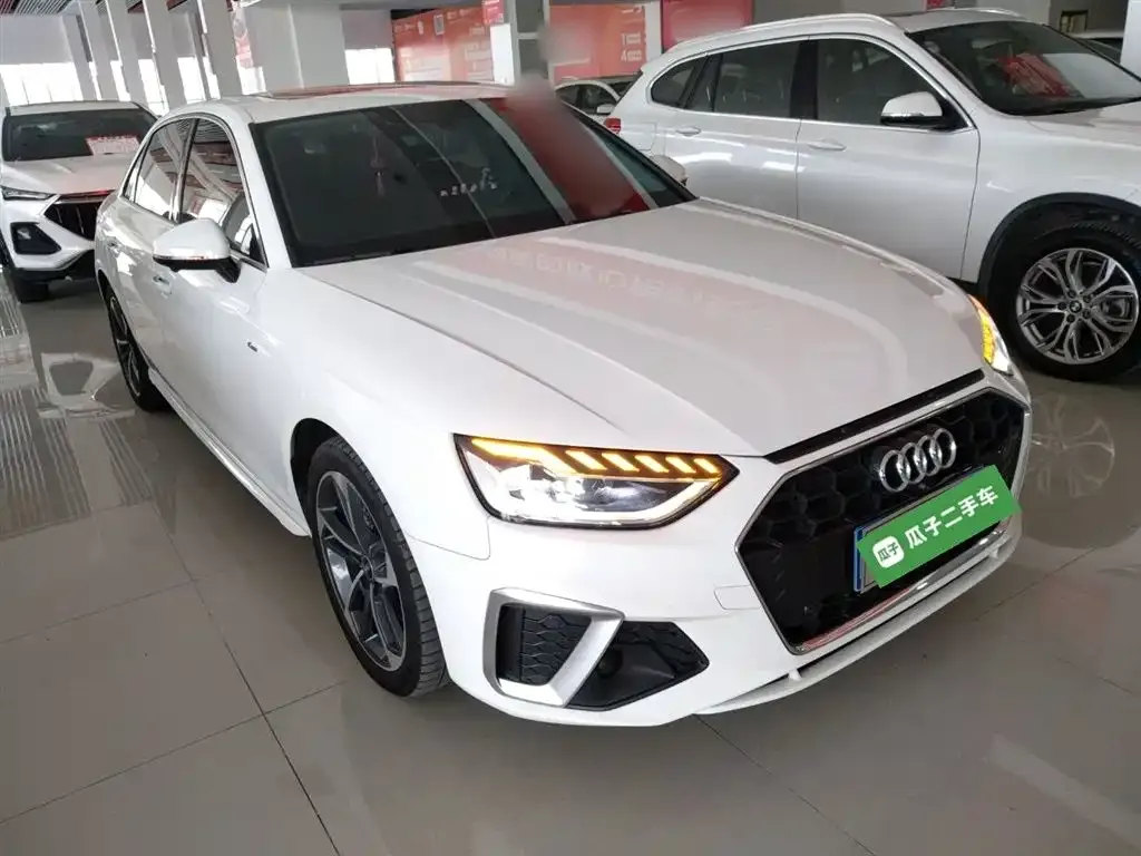Audi A4L 2023 из CN, фото 4