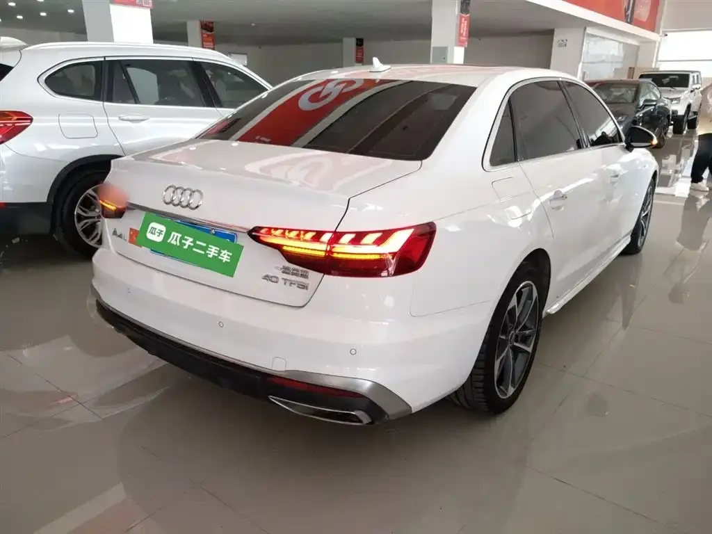Audi A4L 2023 из CN, фото 7