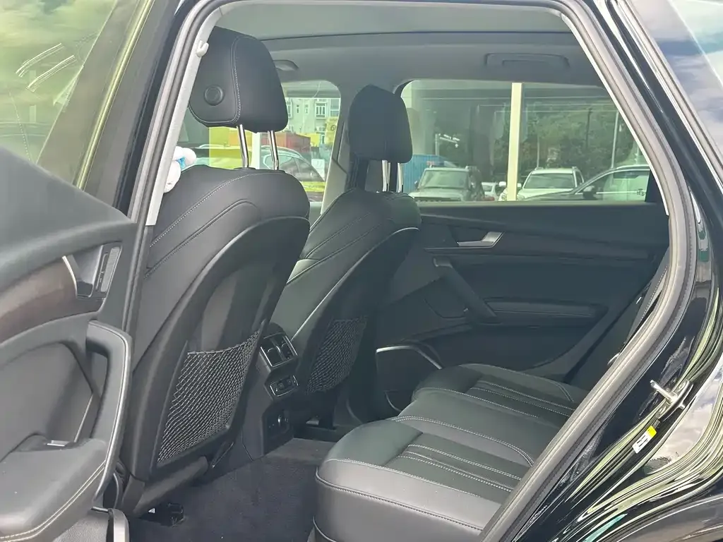 Audi Q5L 2022 из CN, фото 5