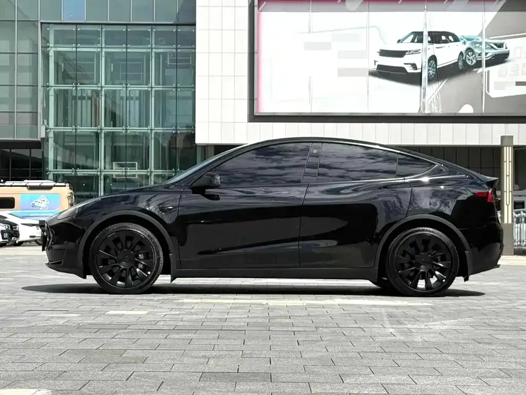 Tesla Model Y 2023 из CN, фото 7