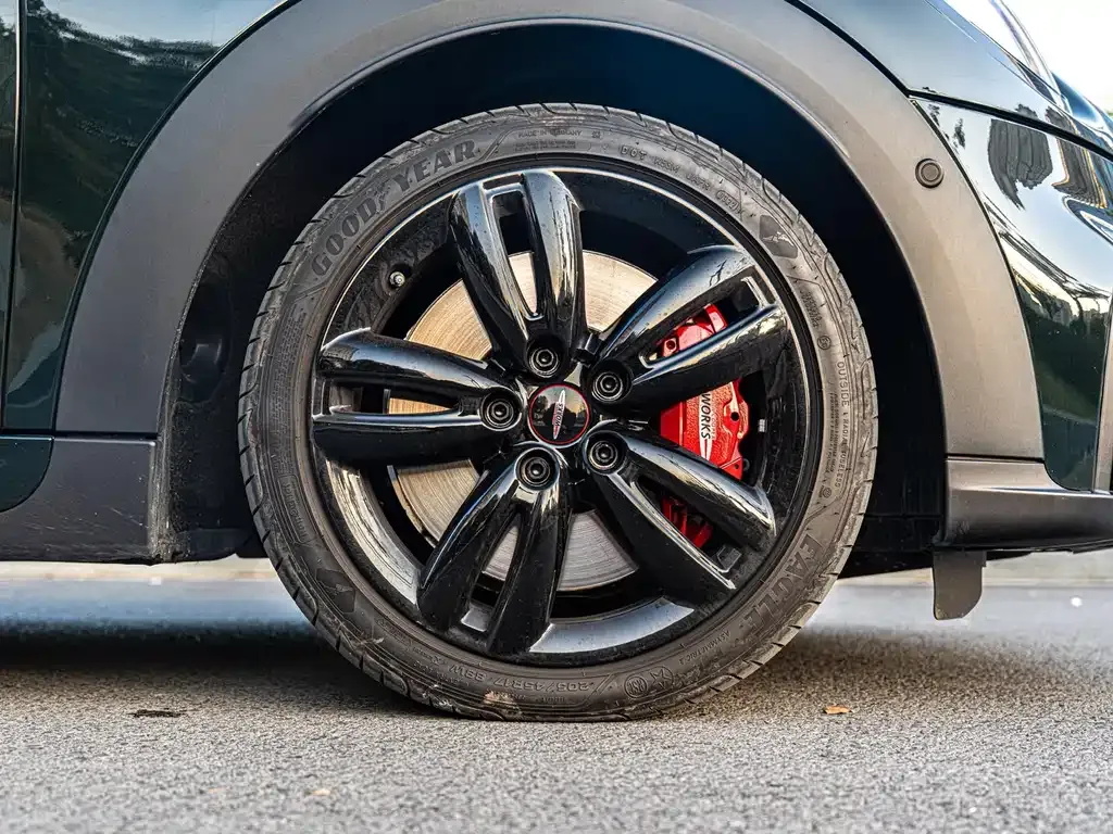 MINI JCW (John Cooper Works) — фото 5