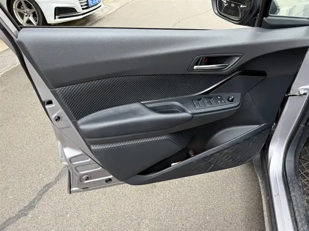 Toyota IZOA 2022 из CN, фото 6