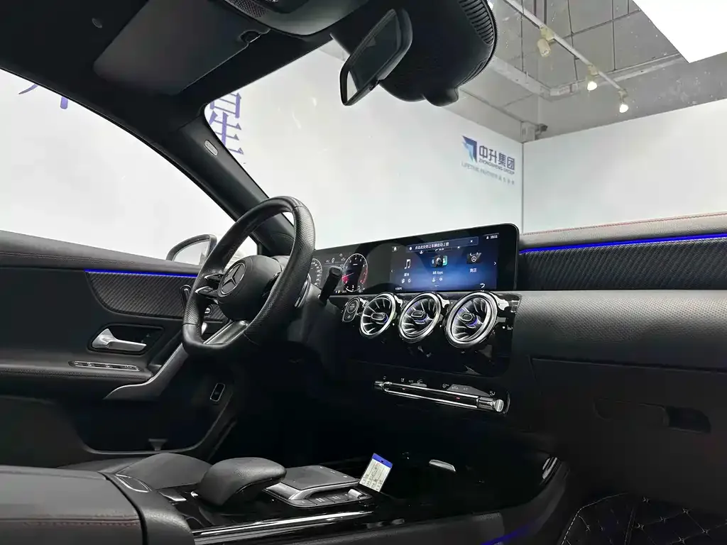 Mercedes-Benz A-Class 2023 из CN, фото 10