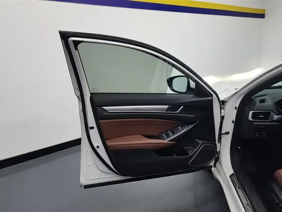 Honda Inspire 2022 из CN, фото 7