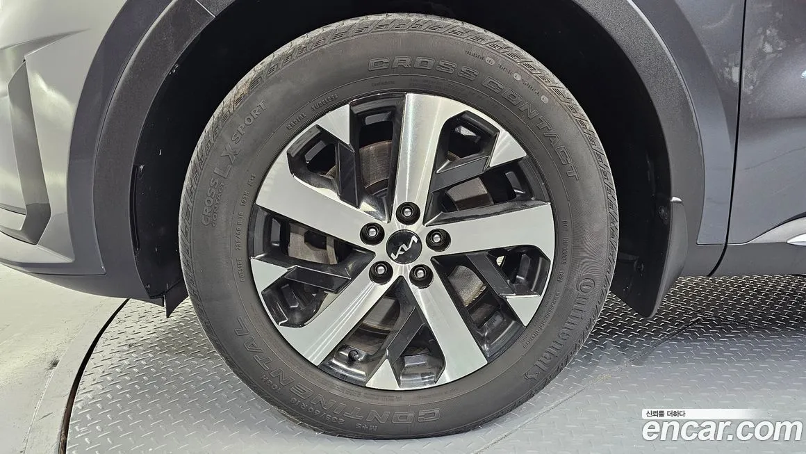 Kia Sorento — фото 5