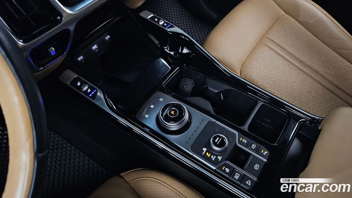 Kia Sorento — фото 9