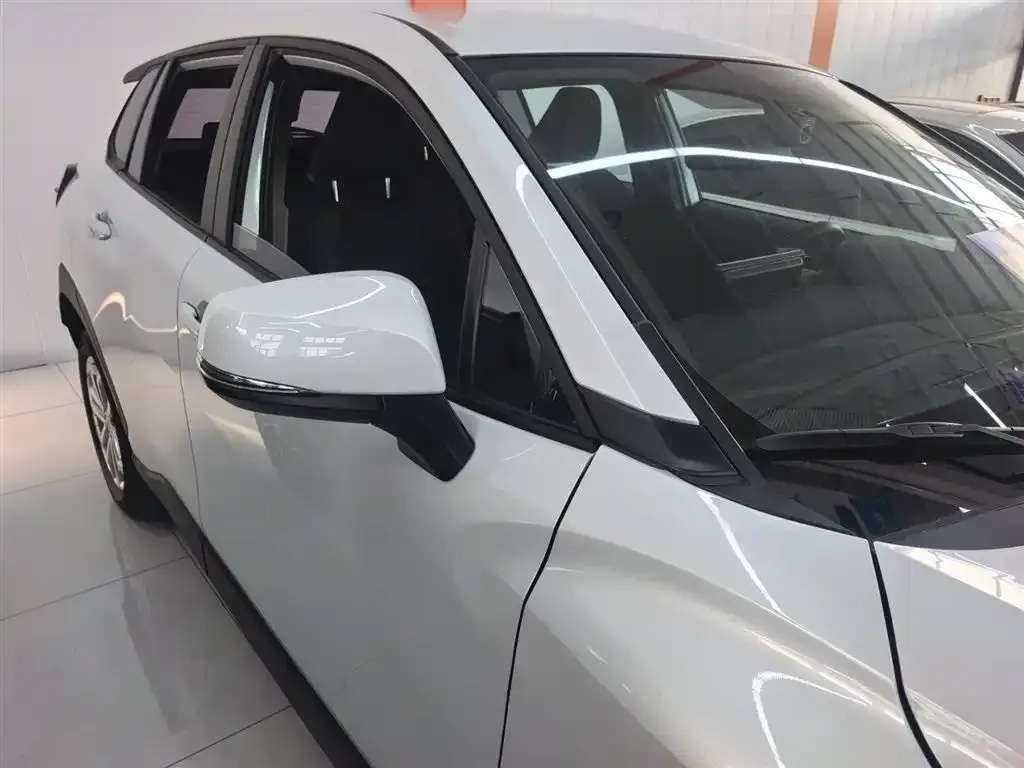 Toyota Frontlander 2023 из CN, фото 4