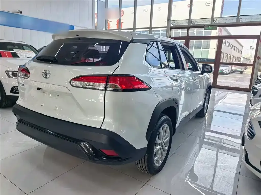Toyota Frontlander 2023 из CN, фото 8