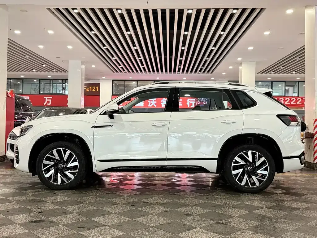 Volkswagen Tayron 2023 из CN, фото 3