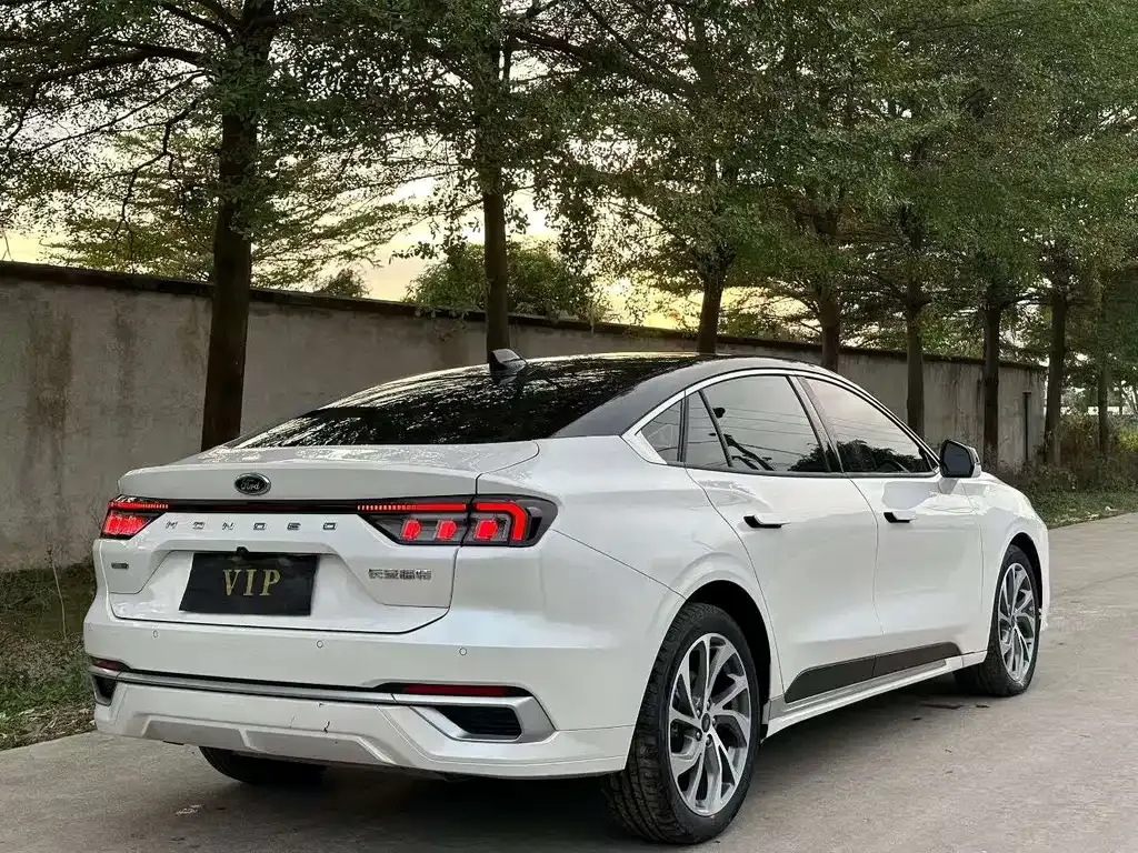 Ford Mondeo 2023 из CN, фото 7