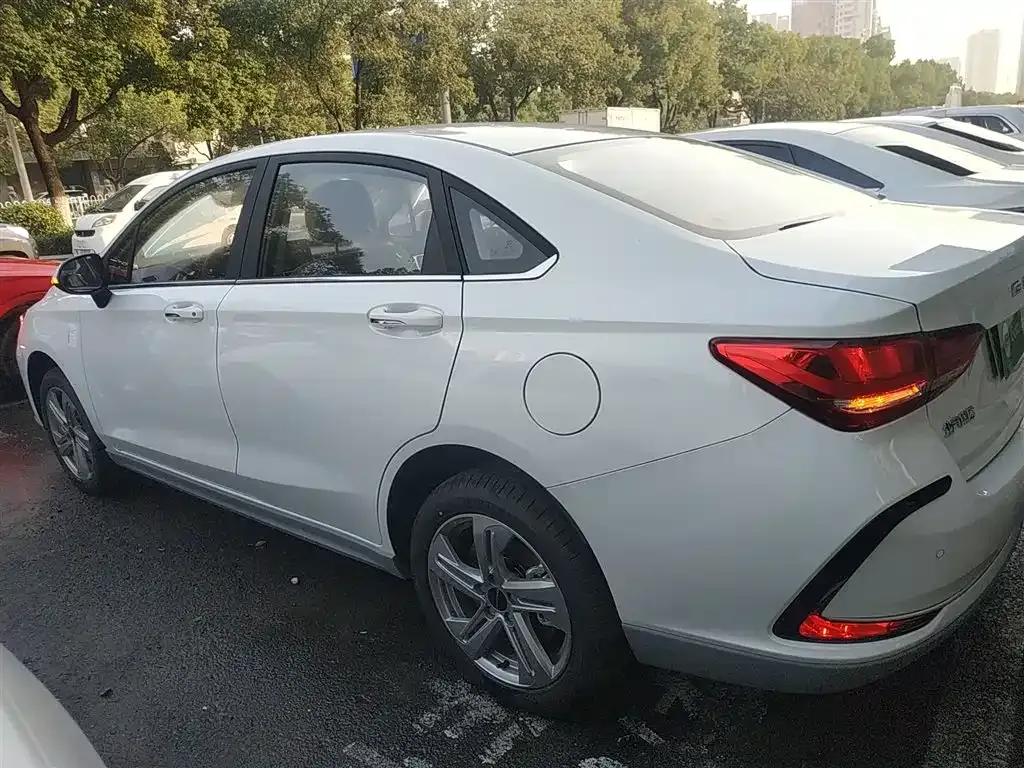BAIC EU5 2025 из CN, фото 5