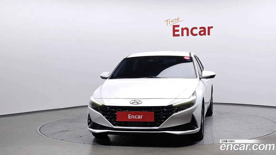 Hyundai AVANTE — фото 3