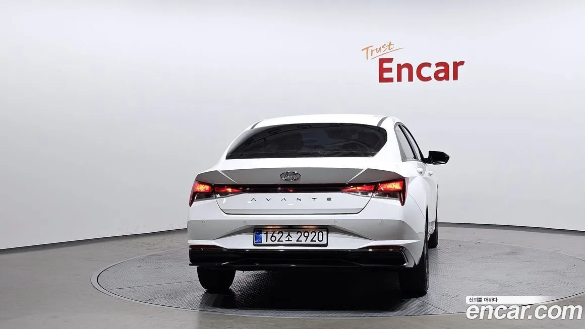Hyundai AVANTE — фото 4