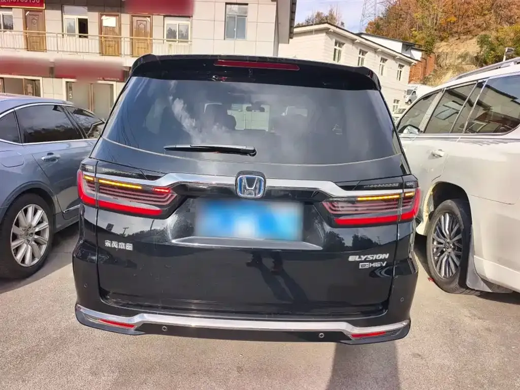Honda Elysion 2022 из CN, фото 6
