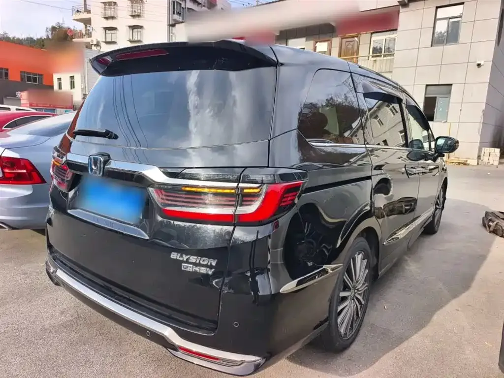 Honda Elysion 2022 из CN, фото 7