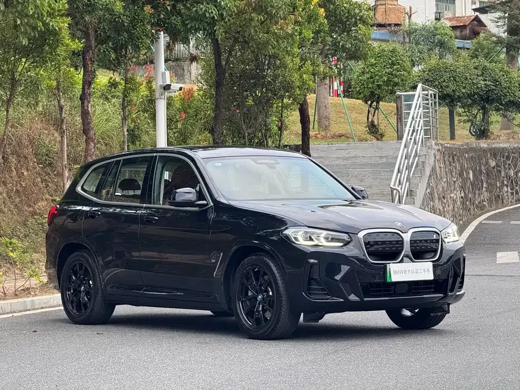 BMW iX3 2024 из CN, фото 3