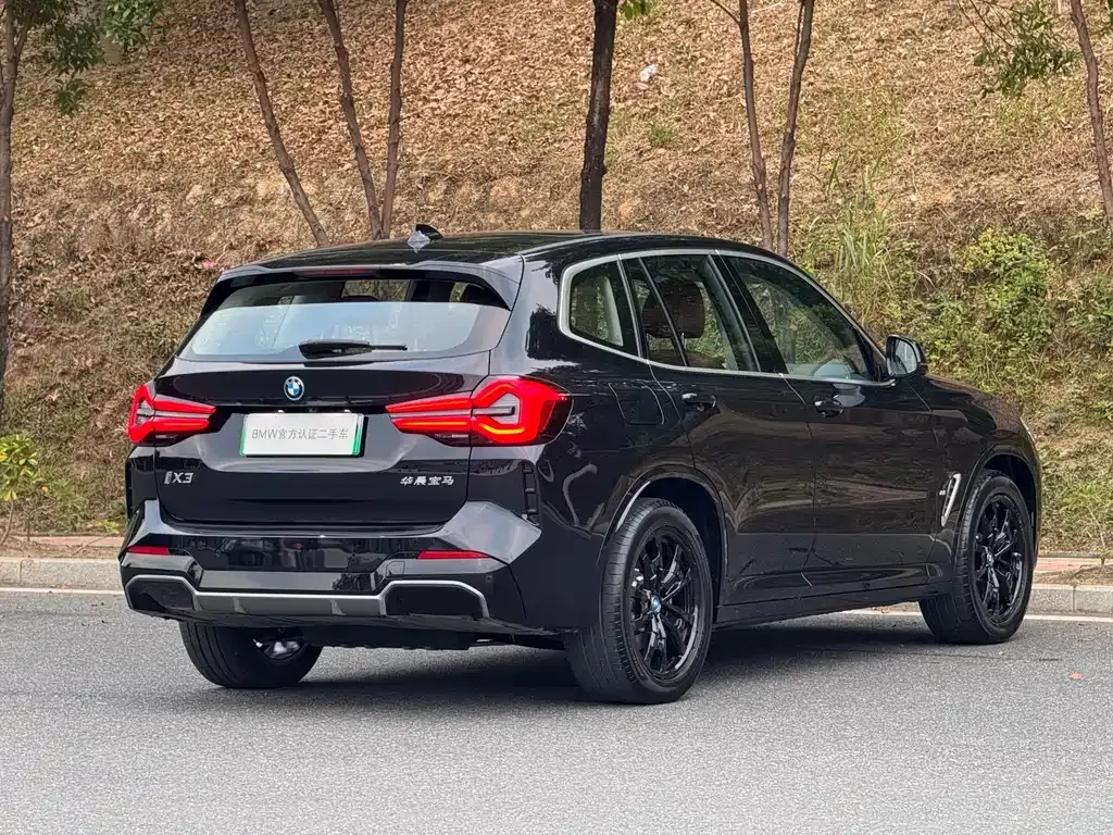 BMW iX3 2024 из CN, фото 9