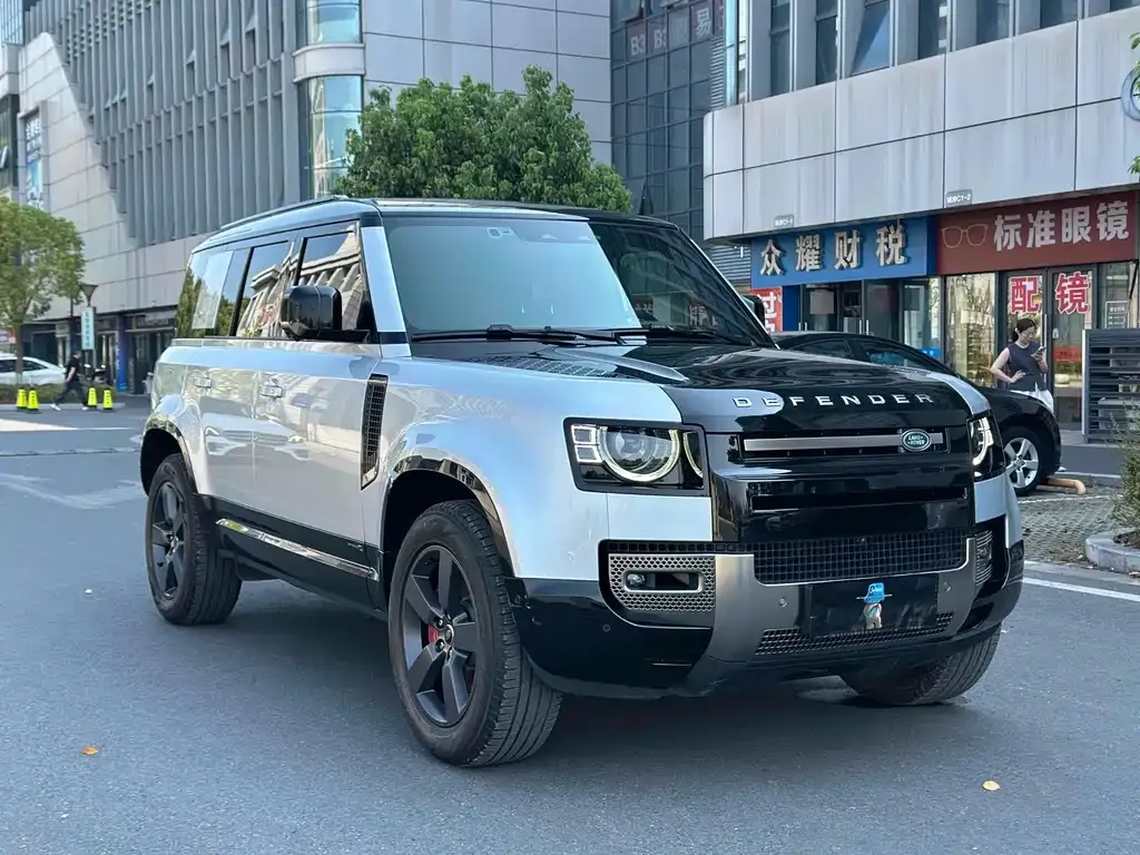 Land Rover Defender 2023 из CN, фото 3
