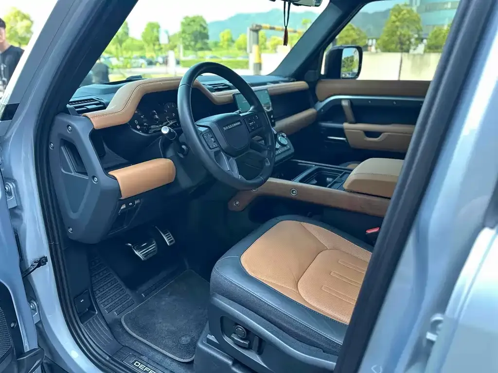 Land Rover Defender 2023 из CN, фото 8