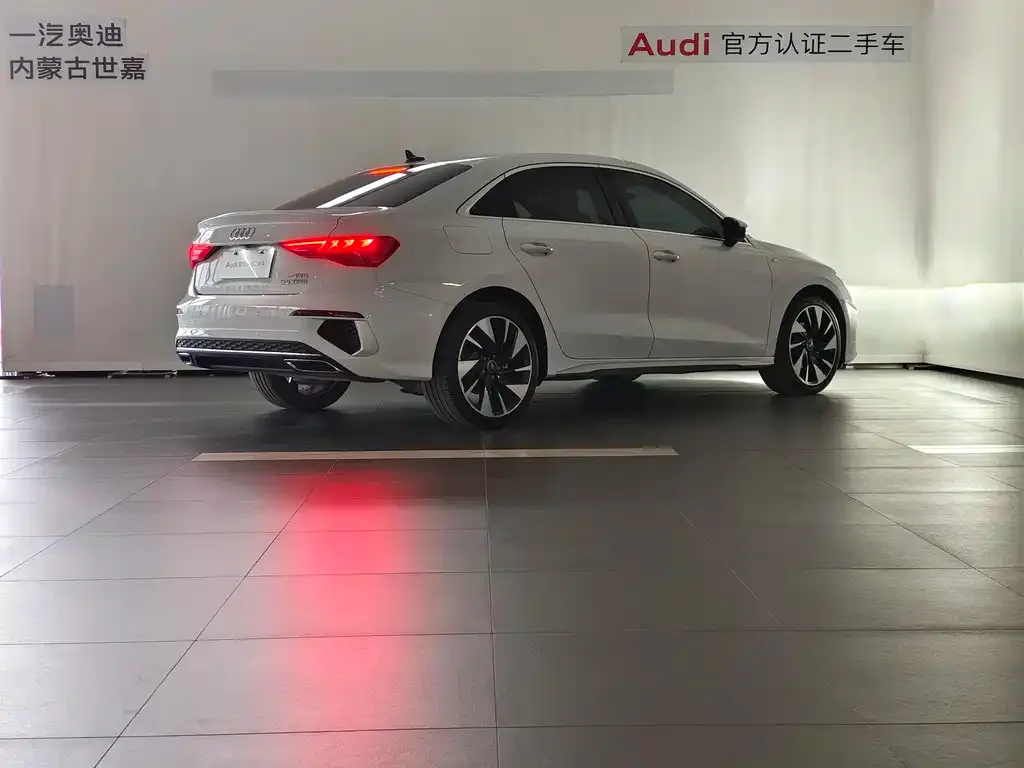 Audi A3 2023 из CN, фото 3