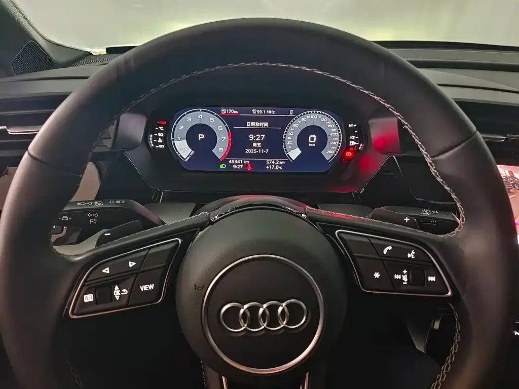 Audi A3 2023 из CN, фото 7