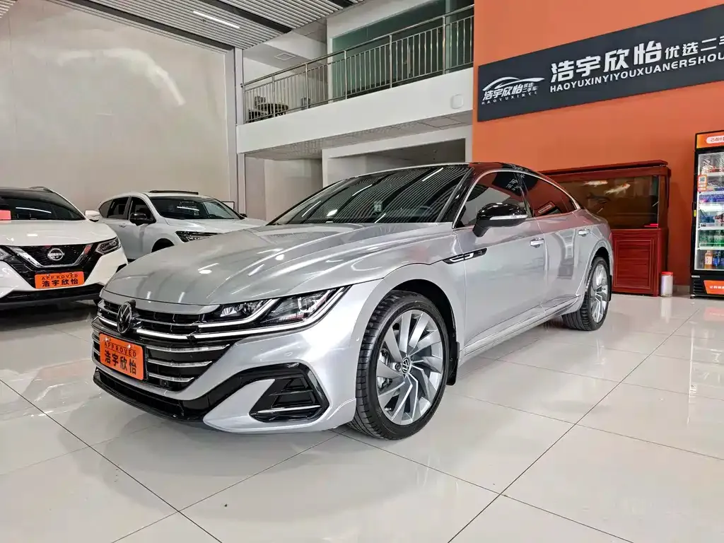 Volkswagen CC 2024 из CN, фото 1