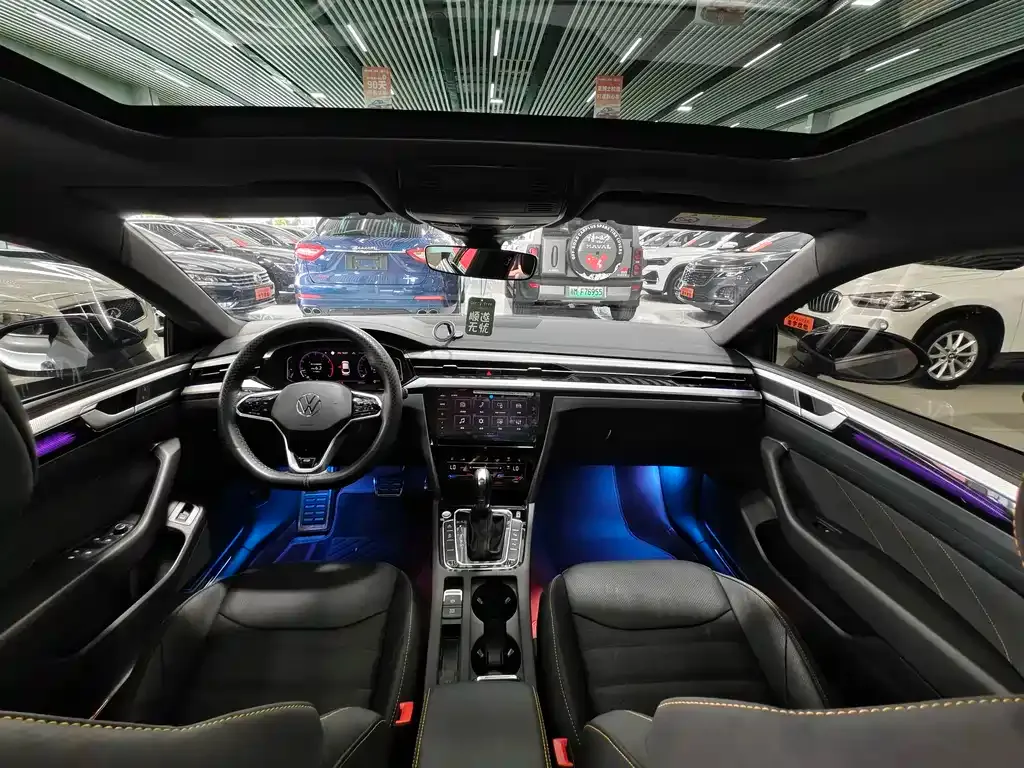 Volkswagen CC 2024 из CN, фото 8