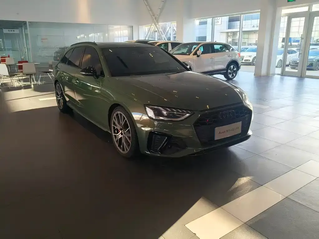 Audi S4 — фото 4