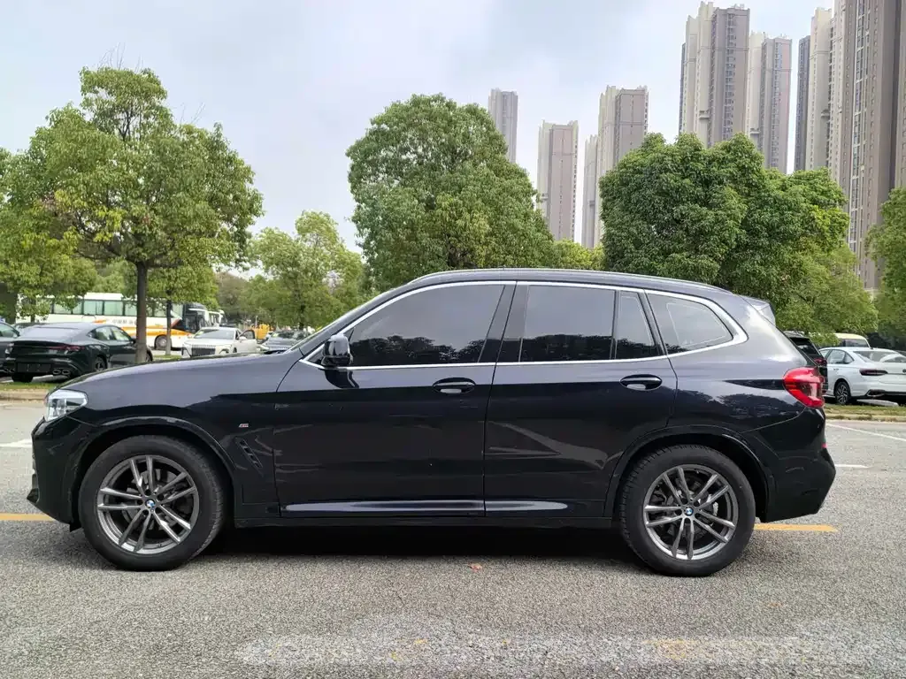 BMW X3 2021 из CN, фото 2