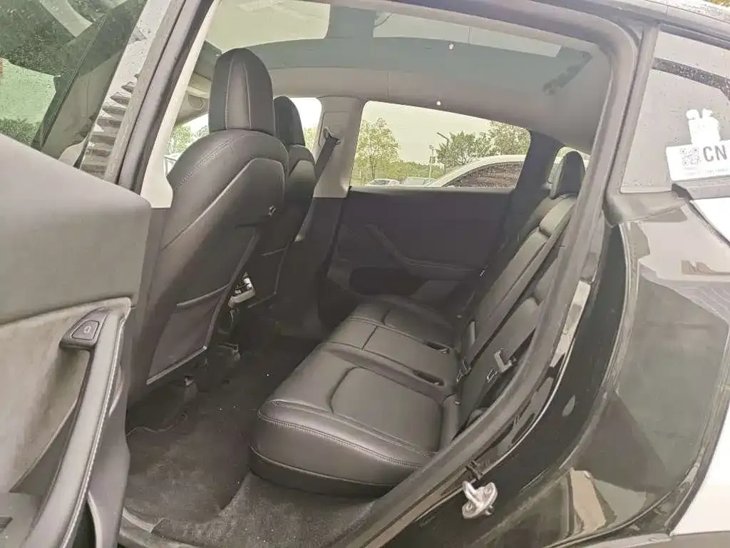 Tesla Model Y 2021 из CN, фото 8