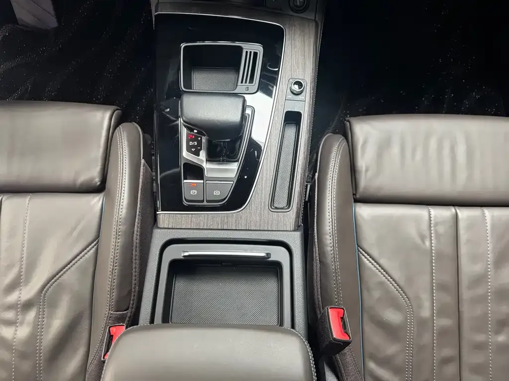 Audi Q5L 2023 из CN, фото 10
