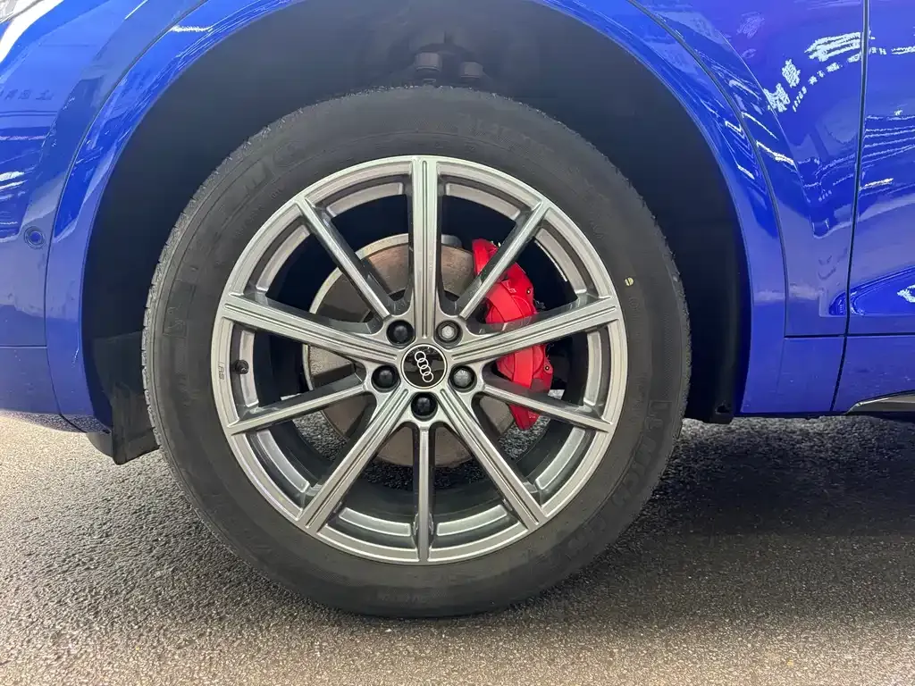 Audi Q5L 2023 из CN, фото 5
