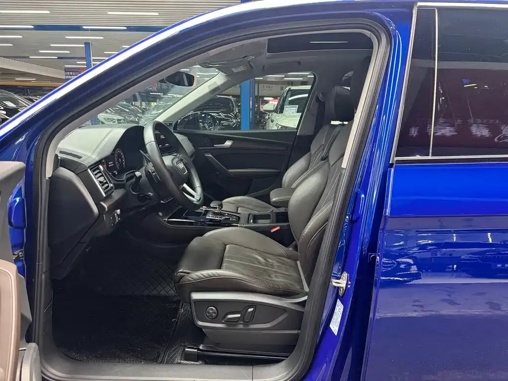 Audi Q5L 2023 из CN, фото 6
