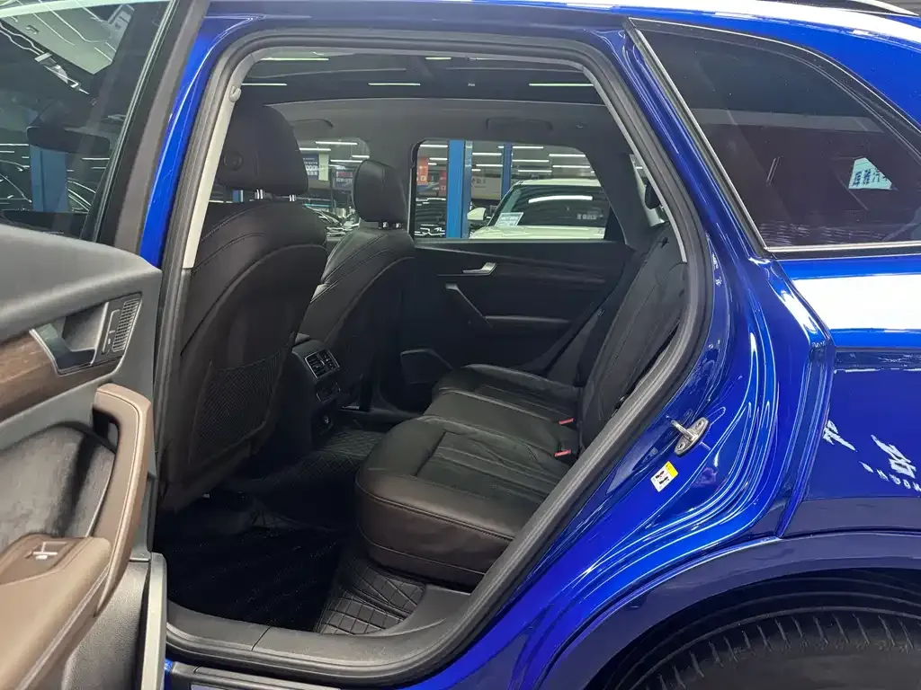 Audi Q5L 2023 из CN, фото 7