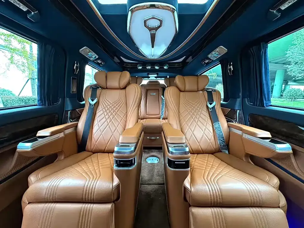Mercedes-Benz Vito 2023 из CN, фото 8