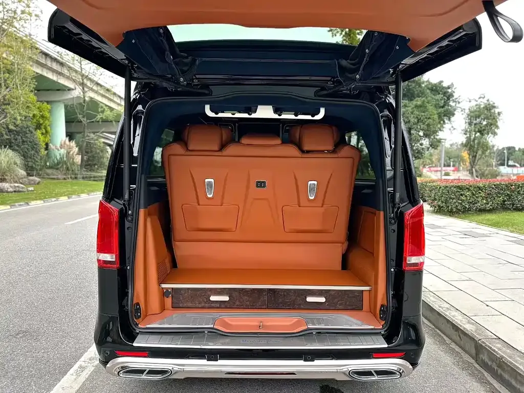 Mercedes-Benz Vito 2023 из CN, фото 9