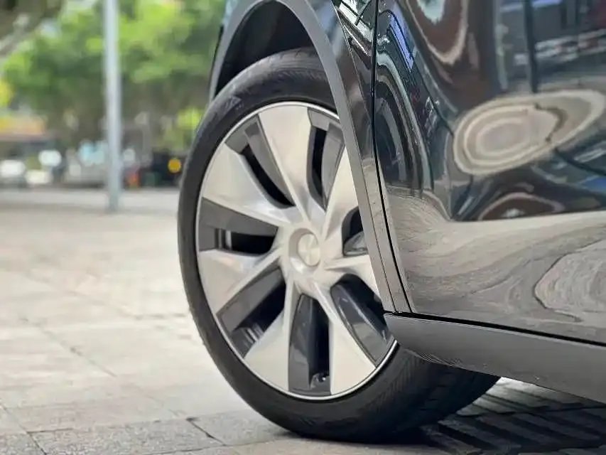 Tesla Model Y 2023 из CN, фото 8