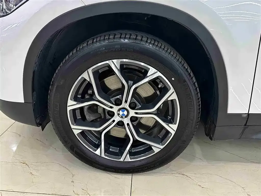 BMW X1 2021 из CN, фото 8