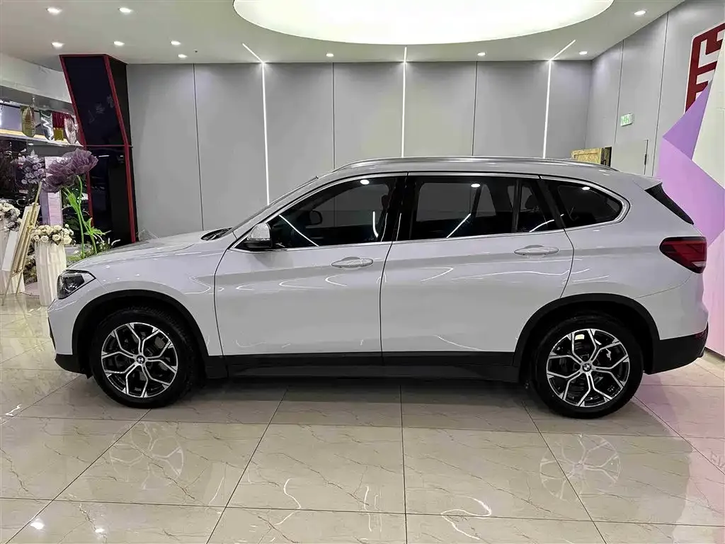 BMW X1 2021 из CN, фото 9