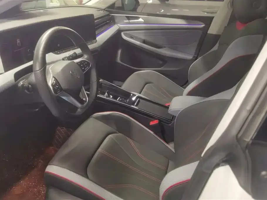 Volkswagen Lamando 2023 из CN, фото 9