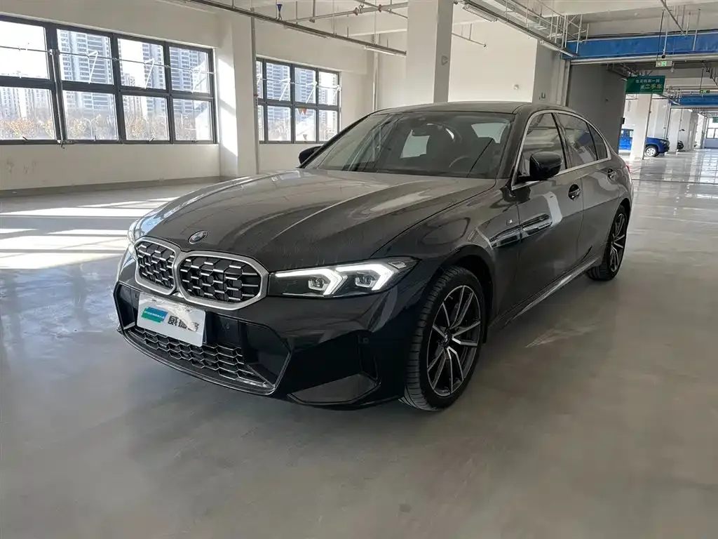 BMW 3 Series 2023 из CN, фото 1