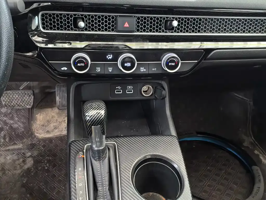Honda Civic 2023 из CN, фото 10
