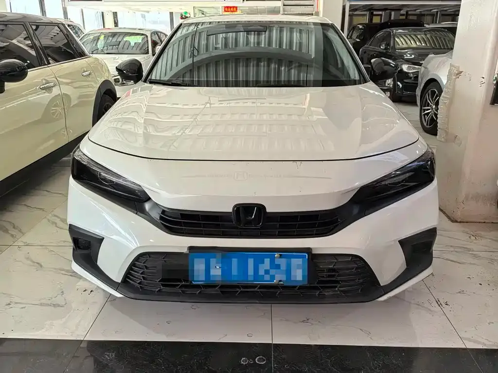 Honda Civic 2023 из CN, фото 2