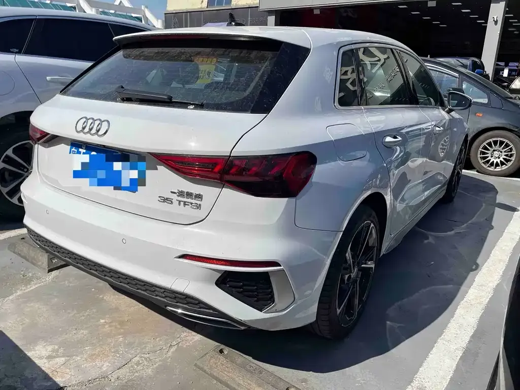Audi A3 2022 из CN, фото 2