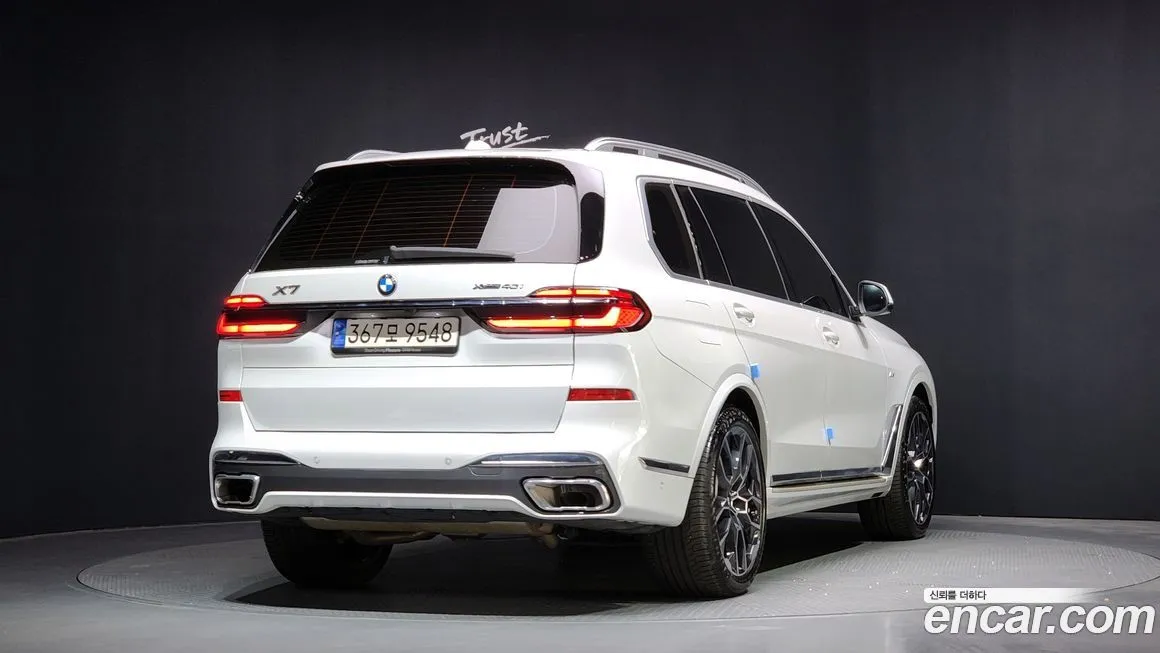 BMW X7 — фото 2