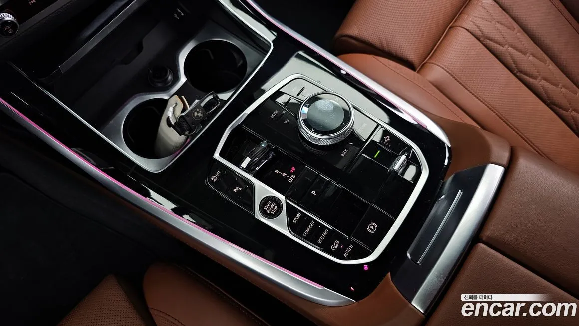 BMW X7 — фото 9