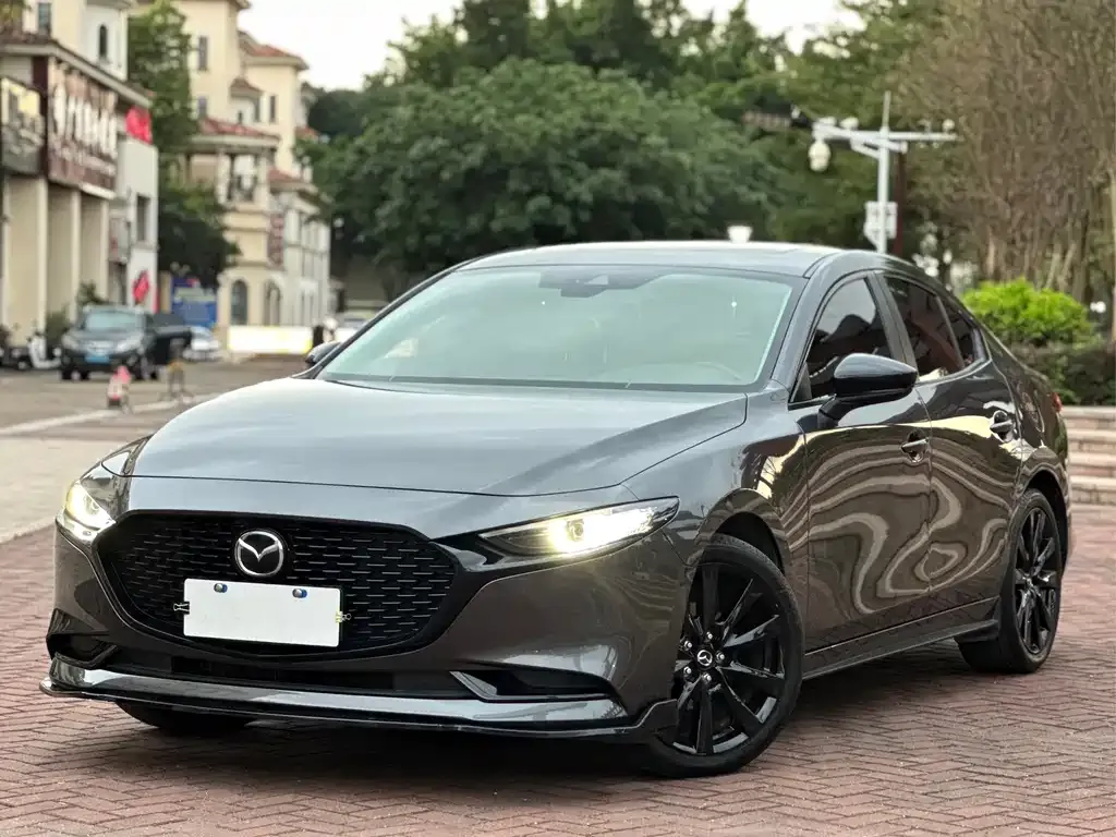 Mazda 3 Axela 2023 из CN, фото 1